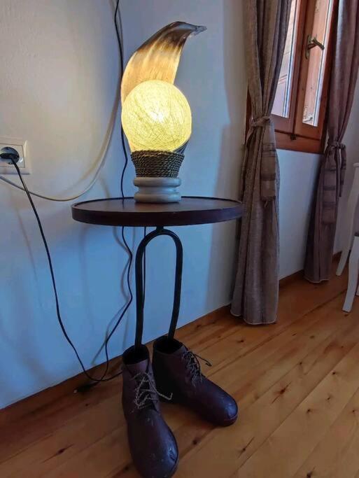Nikόla's House