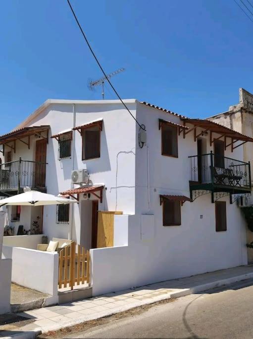 Nikόla's House Casa vacanze Mourniaí